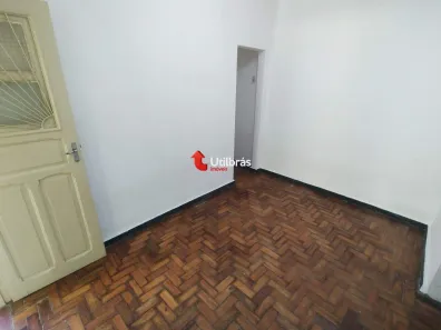 Casa com 2 Quartos para alugar, 50m² no Santa Tereza, Belo Horizonte