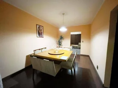 Casa com 2 Quartos à venda, 180m² no Estádio, Rio Claro