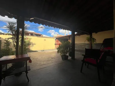 Casa com 4 Quartos à venda, 200m² no Cardoso (Barreiro), Belo Horizonte