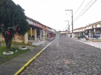 Sobrado com 2 Quartos à venda, 60m² no Centro, Portão