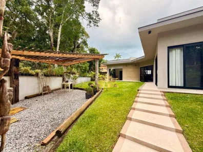 Casa de Condomínio com 3 Quartos à venda, 237m² no Balneário Praia do Pernambuco, Guarujá