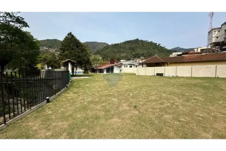Imóvel Comercial com 5 Quartos para alugar, 300m² no Morin, Petrópolis
