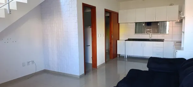 Sobrado com 2 Quartos para alugar, 68m² no Barra do Aririú, Palhoça