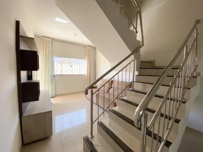 Sobrado com 3 Quartos para alugar, 108m² no Plano Diretor Sul, Palmas