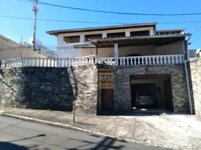 Casa com 5 Quartos à venda, 390m² no Brotas, Salvador