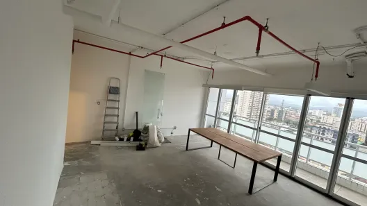 Sala Comercial à venda, 44m² no Encruzilhada, Santos