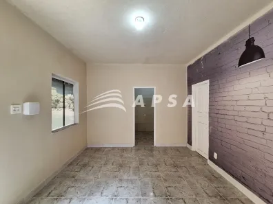 Casa com 1 Quarto para alugar, 55m² no Centro, Nova Iguaçu
