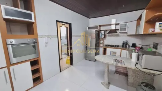 Casa com 4 Quartos à venda, 190m² no Centro, São Pedro da Aldeia
