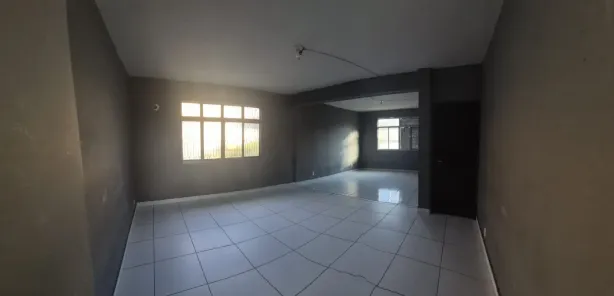 Casa com 5 Quartos para alugar, 350m² no Centro, Nova Iguaçu