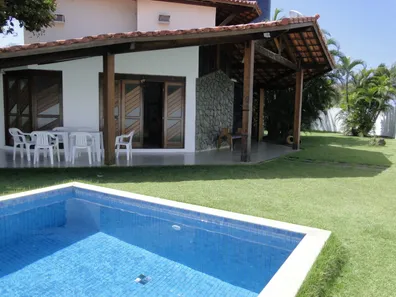 Casa com 4 Quartos para alugar, 200m² no Centro, Camaçari
