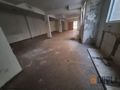 Sala Comercial para alugar, 218m² no Centro, Campo Mourão