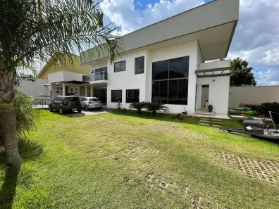 Casa com 3 Quartos à venda, 292m² no Setor Brasil, Araguaína