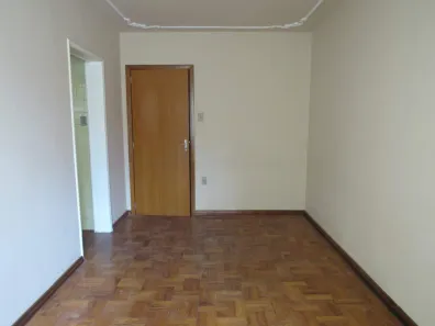 Kitnet para alugar, 45m² no Azenha, Porto Alegre
