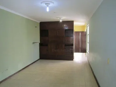 Imóvel Comercial com 4 Quartos para alugar, 300m² no Vila Augusta, Sorocaba