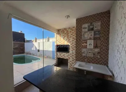 Casa com 3 Quartos para alugar, 100m² no Igara, Canoas