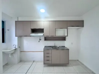 Apartamento com 2 Quartos para alugar, 52m² no Lago Azul, Manaus