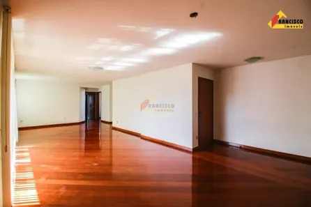 Apartamento com 4 Quartos para alugar, 172m² no Centro, Divinópolis