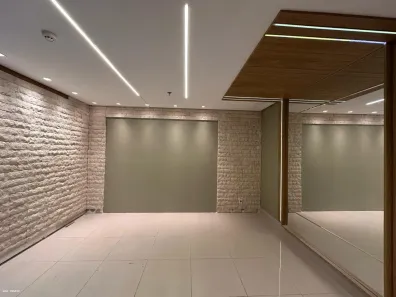 Sala Comercial à venda, 39m² no Jardim Goiás, Goiânia