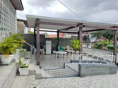 Casa com 3 Quartos para venda ou aluguel, 150m² no Aleixo, Manaus