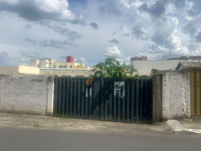 Lote/Terreno à venda, 421m² no Centro, Vespasiano