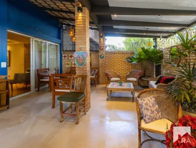 Casa com 4 Quartos à venda, 330m² no Asa Sul, Brasília
