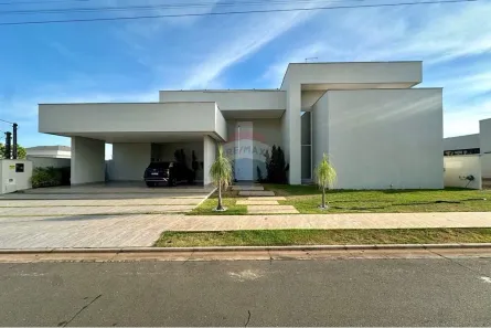 Casa de Condomínio com 3 Quartos à venda, 316m² no Loteamento Jardins Siena, Araguaína