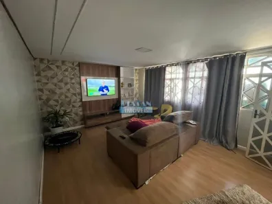 Casa com 7 Quartos à venda, 250m² no Taguatinga Norte, Brasília