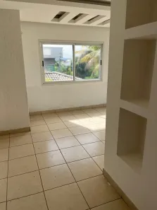 Casa de Condomínio com 4 Quartos para alugar, 320m² no Loteamento Portal do Sol II, Goiânia