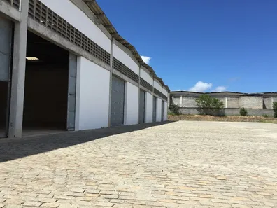 Galpão/Depósito/Armazém para alugar, 750m² no Recreio Ipitanga, Lauro de Freitas