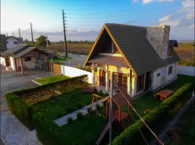 Casa de Condomínio com 4 Quartos para alugar, 160m² no , Bananeiras