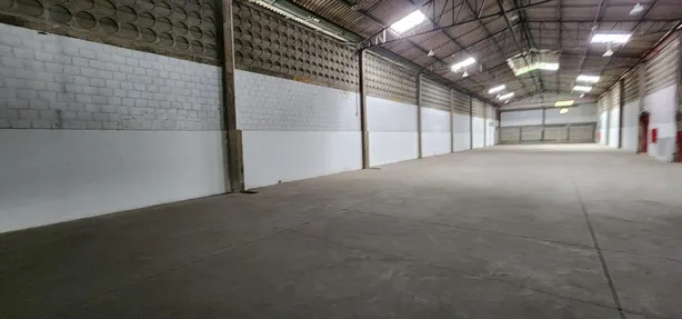 Galpão/Depósito/Armazém para alugar, 1150m² no Porto Seco Pirajá, Salvador