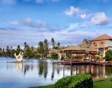 Casa de Condomínio com 5 Quartos para venda ou aluguel, 390m² no Interlagos (Abrantes), Camaçari