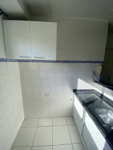 Kitnet com 1 Quarto para alugar, 21m² no Zona 07, Maringá