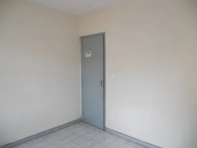 Casa com 2 Quartos para alugar, 10m² no Centro, Nova Iguaçu