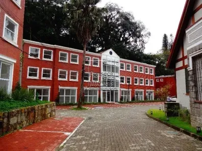 Ponto Comercial para alugar, 64m² no Quarteirão Brasileiro, Petrópolis