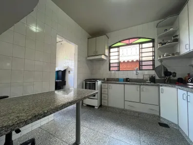 Casa com 3 Quartos à venda, 285m² no Santo André, Belo Horizonte