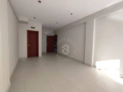 Sala Comercial para alugar, 38m² no Centro, Esteio