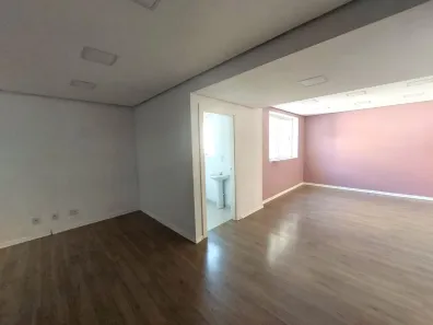 Sala Comercial à venda, 50m² no Centro, Caxias do Sul