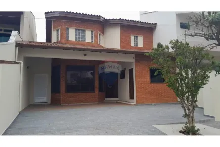 Casa de Condomínio com 3 Quartos para alugar, 236m² no Granja Olga II, Sorocaba