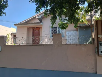 Casa com 3 Quartos à venda, 366m² no São Jorge, Manaus