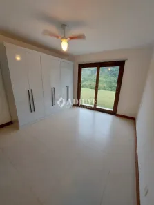 Casa de Condomínio com 4 Quartos para alugar, 266m² no Pedro do Rio, Petrópolis