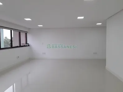 Sala Comercial para alugar, 61m² no Centro, Caxias do Sul