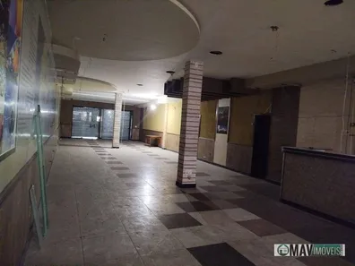Ponto Comercial para venda ou aluguel, 800m² no Vila Valqueire, Rio de Janeiro