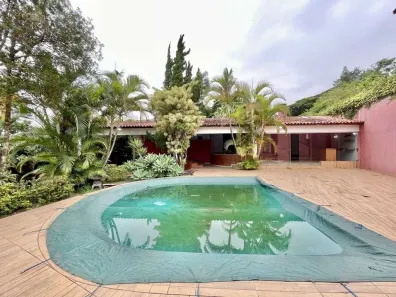 Fazenda/Sítio com 4 Quartos à venda, 409m² no Chácara São João, Carapicuíba
