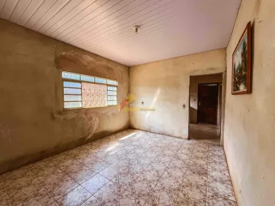 Casa com 3 Quartos para alugar, 137m² no Morumbi, Divinópolis