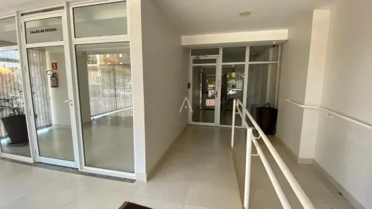 Apartamento com 2 Quartos para alugar, 51m² no Centro, Cascavel