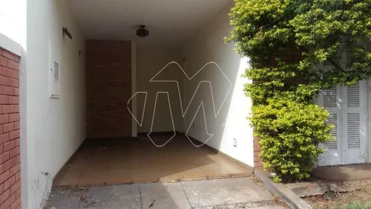 Casa com 3 Quartos à venda, 212m² no Centro, Araraquara