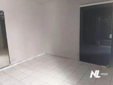 Casa com 2 Quartos para alugar, 55m² no Barro Vermelho, Natal