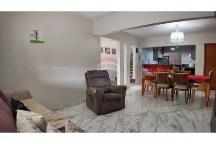 Sobrado com 5 Quartos à venda, 200m² no Setor Central, Brasília