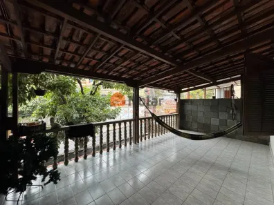 Casa com 5 Quartos à venda, 300m² no Pirajá, Belo Horizonte